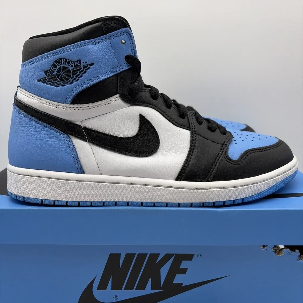Size 9.5 - Jordan 1 Retro OG High UNC Toe (DZ5485-400)